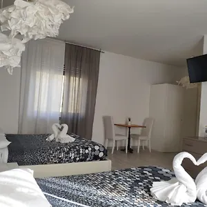 https://sweet-house.it-lombardy.com